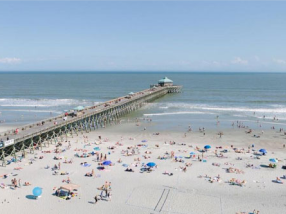 A picture of the Folly Beach pier.